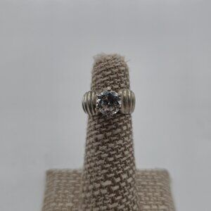 Size 4 Sterling Silver Heavily Tarnished Cubic Zirconia Gem Ring A3676